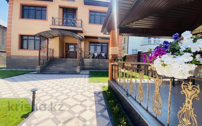 10-комнатный дом, 540 м², 7 сот., мкр Нур Алатау Алматы - изображение 1