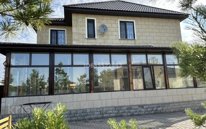 8-комнатный дом, 400 м², 8 сот., Әбілхайыр хан  - photo 1