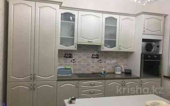 5-комнатный дом, 200 м², 10 сот., Дулатова 