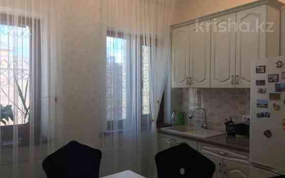 5-комнатный дом, 200 м², 10 сот., Дулатова 