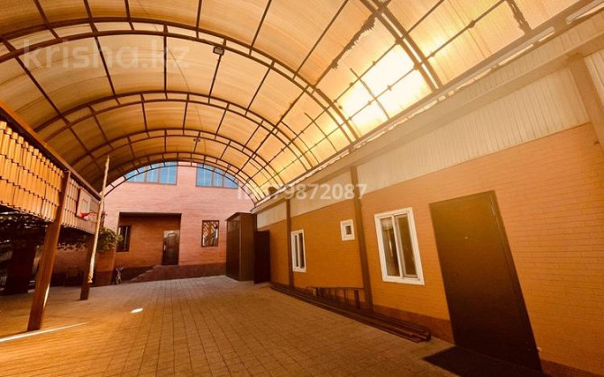 6-комнатный дом, 375 м², 8 сот., мкр Таугуль-3 23 - Б. Саттарханов Алматы - изображение 2
