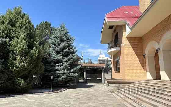 7-комнатный дом, 700 м², 12 сот., мкр Баганашыл, Рахмадиева - Академия КНБ Almaty