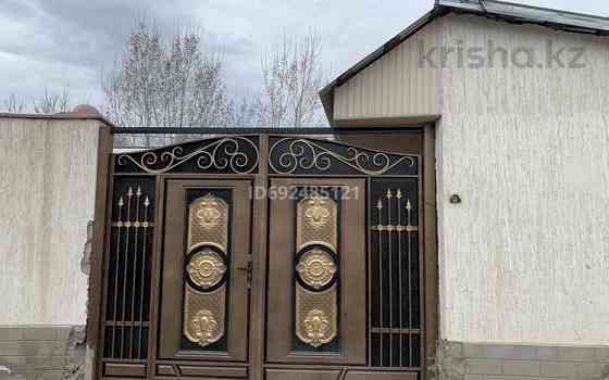 5-комнатный дом, 72 м², 5.3 сот., Кошеней 140 - Возле кафе Маликахон,напротив заправки sali oil Тараз
