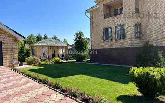 6-комнатный дом, 450 м², 20 сот., Аманжолова Караганда