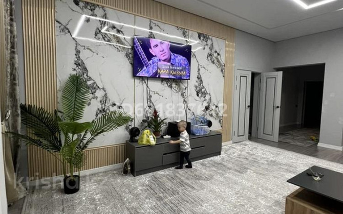 6-комнатный дом, 290 м², 12 сот., Жаугаш батыр 18 - Рахимбаева  - изображение 1