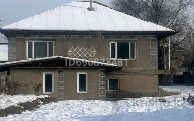 5-комнатный дом, 220 м², 7 сот., Учительская 1 10.3  - изображение 1