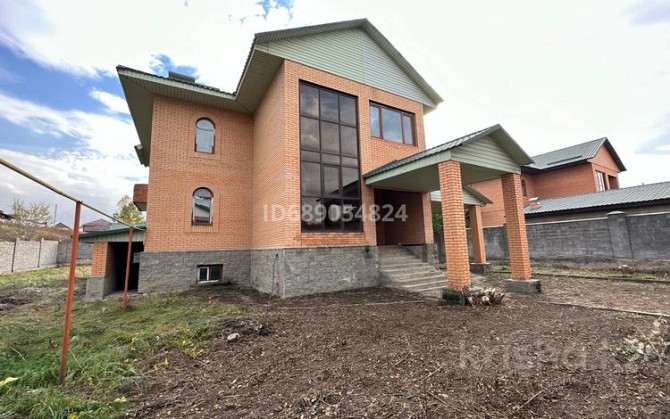 8-комнатный дом, 374.5 м², 14 сот., Мкр. Алтын ауыл 21а - Магазин «Али» на главной улице Каскелен - изображение 1