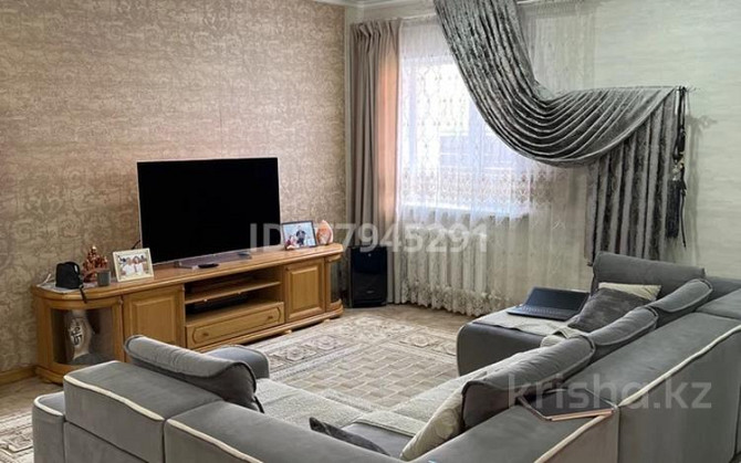 5-комнатный дом, 200 м², 10 сот., Алтынсарина 232 - А.Шажимбаева Petropavlovsk - photo 1