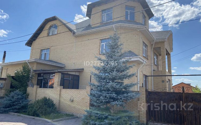 9-комнатный дом, 700 м², 10 сот., Кунгей 12 Караганда - изображение 1