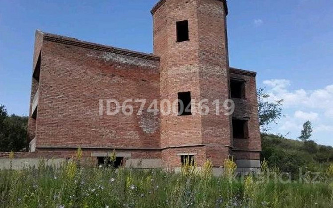 10-комнатный дом, 300 м², 16 сот., проспект Сатпаева Ust-Kamenogorsk - photo 5