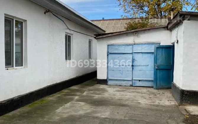 3-комнатный дом, 90 м², 15 сот., Салимбай Ахметова 24 - РУВД, базар  - photo 1