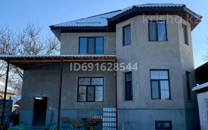 8-комнатный дом, 390 м², 8 сот., Махамбета Отемисулы 11 Urochishche Talgarbaytuma - photo 1