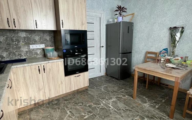 3-комнатный дом, 199.8 м², 18.5 сот., Абая 153  - изображение 1