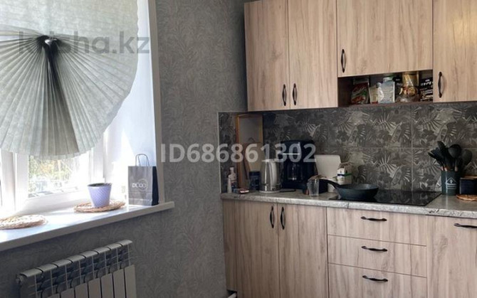 3-комнатный дом, 199.8 м², 18.5 сот., Абая 153  - изображение 2