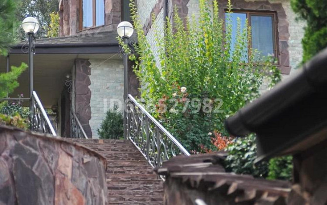 8-комнатный дом, 440 м², 10 сот., мкр Горный Гигант 256д Алматы - изображение 3