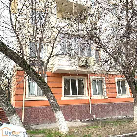 Офис на продажу, 100 м², 1 этаж Tashkent