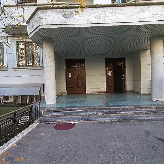 Офис на продажу, 230 м², 1 этаж Tashkent - photo 1