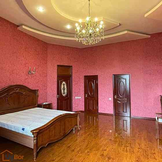 5-комнатный частный дом в аренду, 300 м² Tashkent