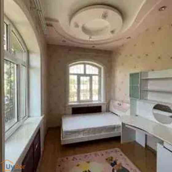 5-комнатный частный дом в аренду, 300 м² Tashkent