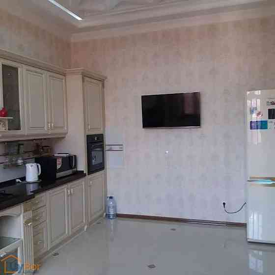 3-комнатный частный дом в аренду, 310 м² Tashkent
