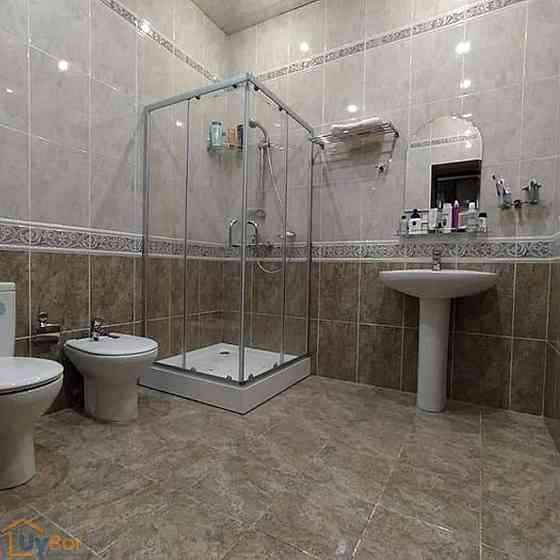 4-комнатный частный дом в аренду, 300 м² Tashkent