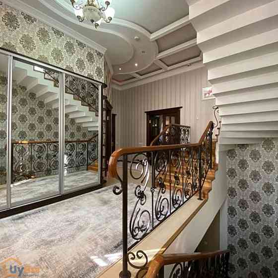 4-комнатный частный дом в аренду, 300 м² Ташкент