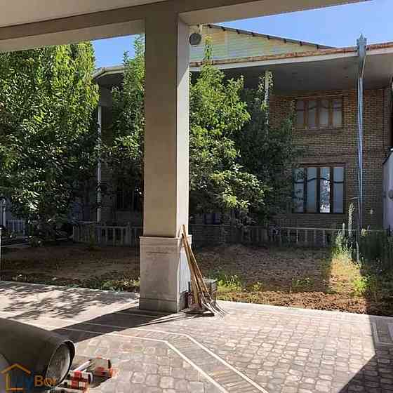 5-комнатный частный дом в аренду, 250 м² Tashkent