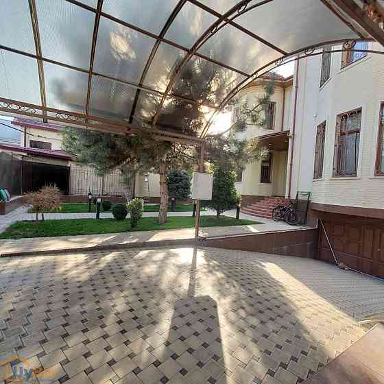 6-комнатный частный дом в аренду, 400 м² Tashkent