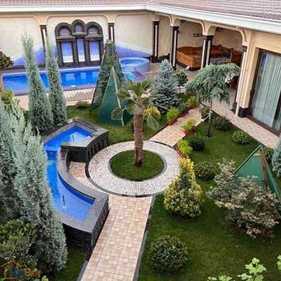 6-комнатный частный дом в аренду, 1 500 м² Tashkent