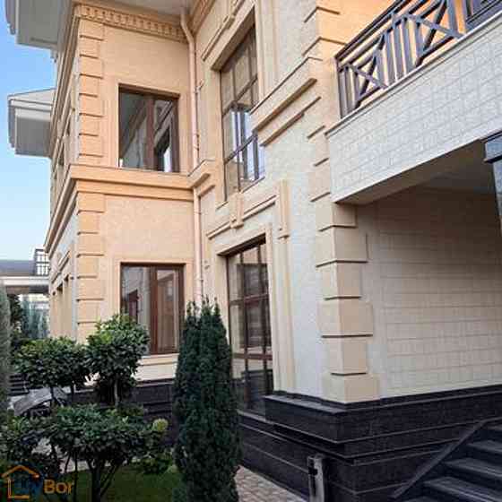 6-комнатный частный дом в аренду, 1 500 м² Tashkent