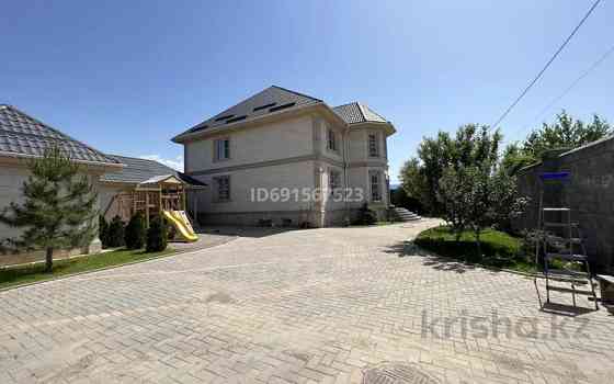 6-комнатный дом, 390 м², 7 сот., Каримова 12 