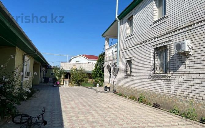8-комнатный дом, 300 м², 12 сот., Женис 17 Атырау - изображение 2