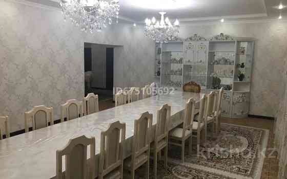 11-комнатный дом, 233 м², 6 сот., ул. 2-линия 17 