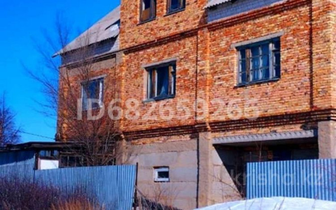 13-комнатный дом, 354 м², 20 сот., мкр Кунгей 641 Караганда - изображение 1