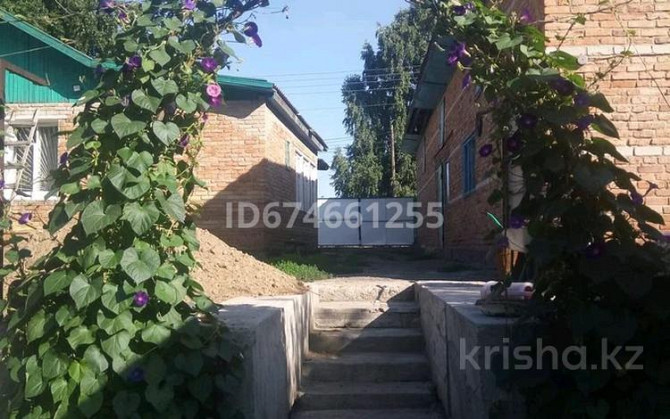 3-комнатный дом, 74 м², 9.2 сот., Голованова 8 Усть-Каменогорск - изображение 2