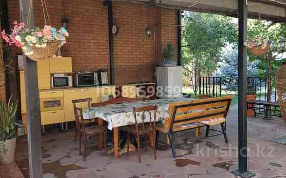 4-комнатный дом, 140 м², 8 сот., Алпамыс Батыра 61 