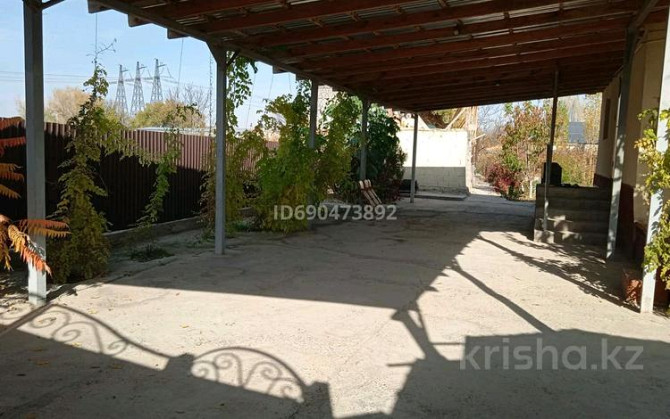 5-комнатный дом, 135 м², 10 сот., Сауран 32 - Садик  - изображение 1