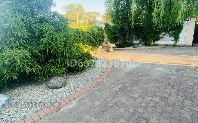 6-комнатный дом, 310.8 м², 10 сот., Нуржумаулы 87  - photo 2