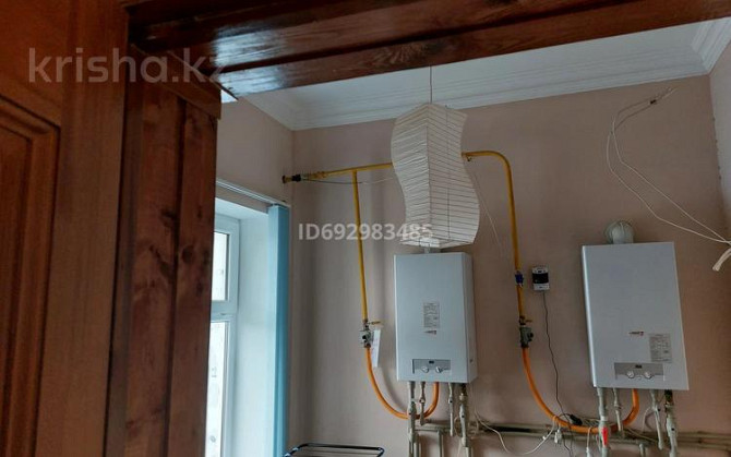 6-комнатный дом, 260 м², 10 сот., 5 квартал 628/1 - Ближе к цент.дороге  - изображение 2