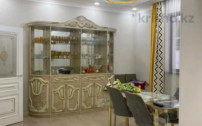 6-комнатный дом, 245 м², 6 сот., улица Байдыбек Баба 34А - Жаиык  - изображение 1