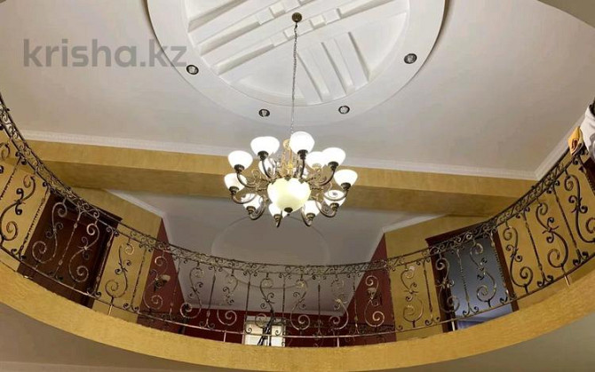9-комнатный дом, 680 м², 14 сот., Центральный микрорайон Atyrau - photo 8