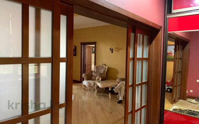9-комнатный дом, 680 м², 14 сот., Центральный микрорайон Atyrau - photo 6