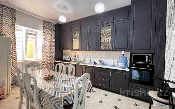 6-комнатный дом, 280 м², , ул. Майская Актау