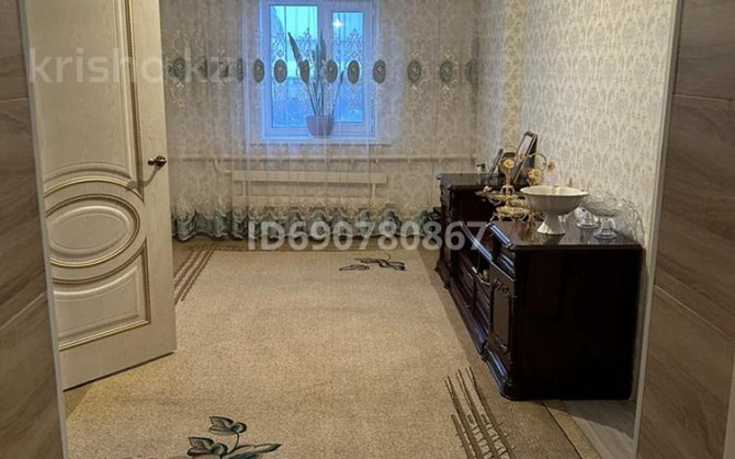 5-комнатный дом, 120 м², 10 сот., Тәуелсіздік 4 - Футбол полесіне қарама-қарсы  - изображение 5
