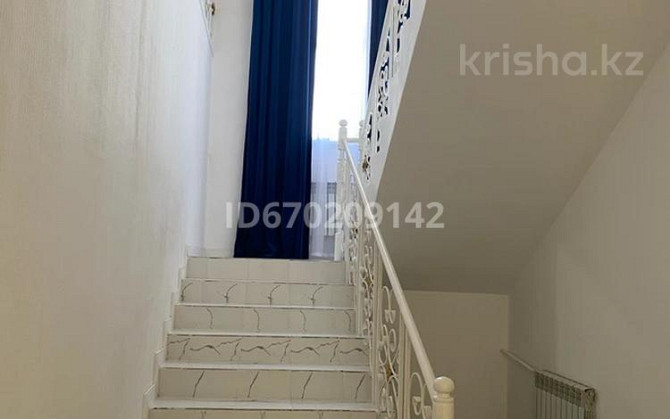 6-комнатный дом, 392 м², 10 сот., Рахат 3 29 162 Zhanaozen - photo 1
