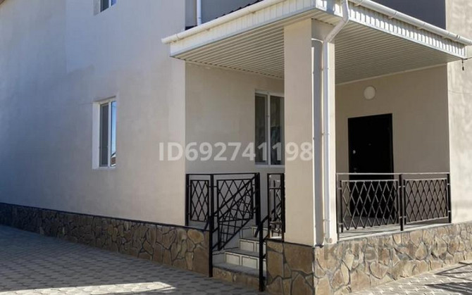 11-комнатный дом, 300 м², 15 сот., 3  - изображение 2