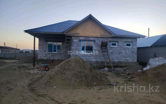 8-комнатный дом, 200 м², 10 сот., Юность 12 пер 5 - 49 школа Семей - изображение 1