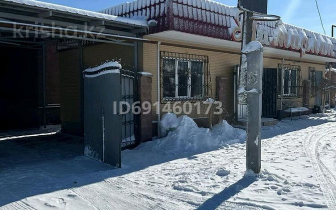 8-комнатный дом, 170 м², 10 сот., Абая 39 - Советская  - photo 1