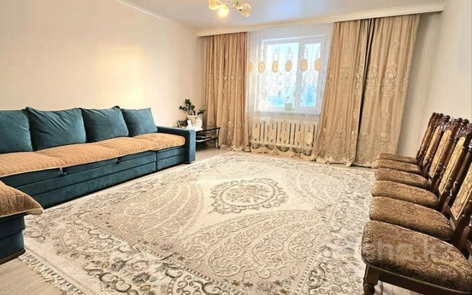 4-комнатный дом, 180 м², 10 сот., Тәуелсіздік 81 Караоткель - изображение 1
