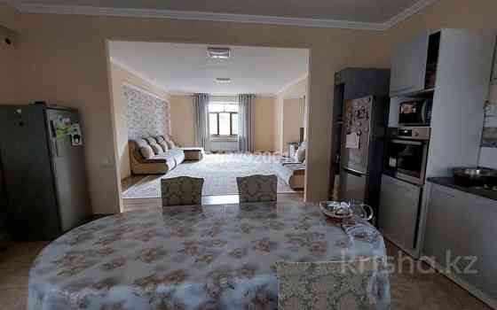 7-комнатный дом, 360 м², 10 сот., Айманова 17 